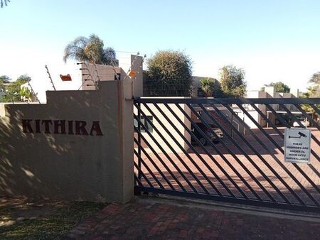 2 Bedroom apartment to rent in Weltevreden Park, Roodepoort