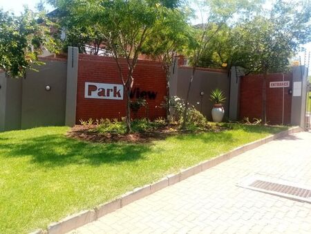 3 Bedroom apartment to rent in Equestria, Pretoria