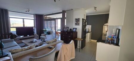 2 Bedroom apartment to rent in Rondebosch, Cape Town