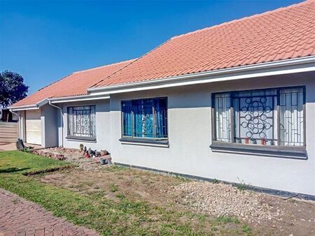 3 Bedroom House in Struisbult