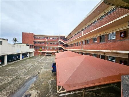 1 Bedroom Apartment in Amanzimtoti