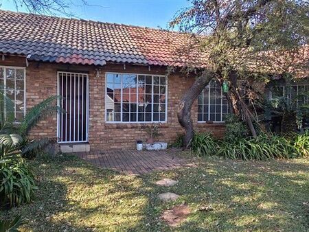 2 Bedroom Apartment in Krugersdorp West