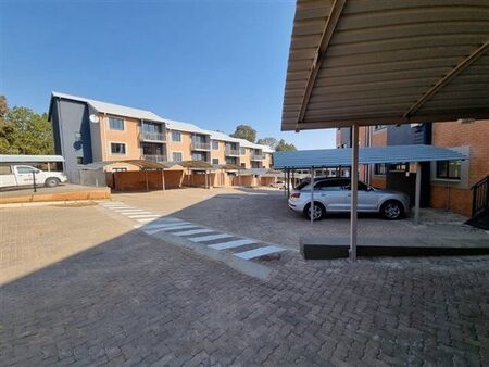 2 Bedroom Apartment in Roodeplaat
