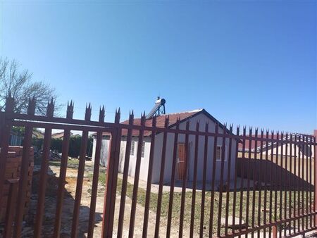 3 Bedroom House in Lotus Gardens