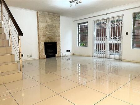 3 Bedroom Townhouse in Kenilworth