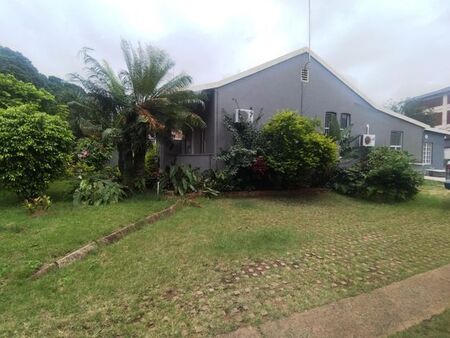 6 Bedroom house to rent in Bulwer, Durban