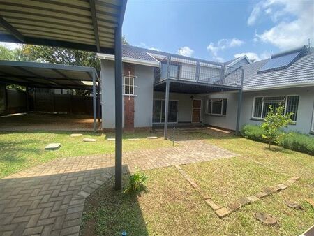 5 Bedroom House in Rietondale