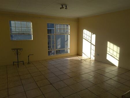 2 Bedroom Apartment in Ravenswood