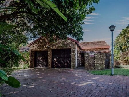 3 Bedroom Simplex in Meerensee