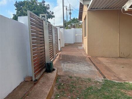 2 Bedroom House in Ngwelezana