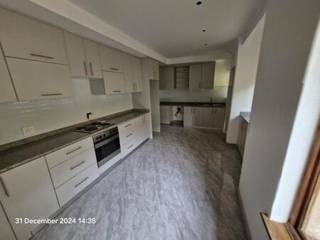 4 Bedroom House in Chiltern Hills