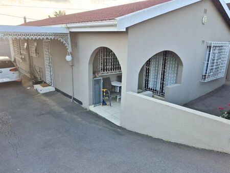 3 Bedroom House in Woodview