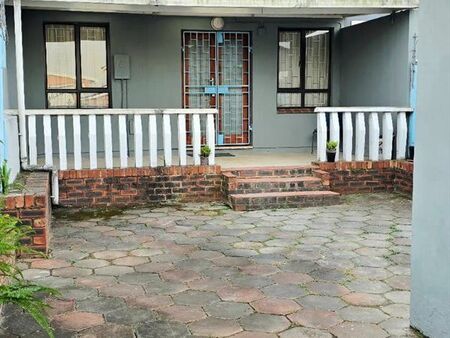 3 Bedroom House in Newlands West