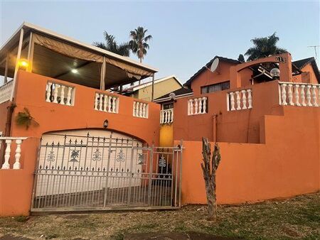 3 Bedroom House in Newlands West