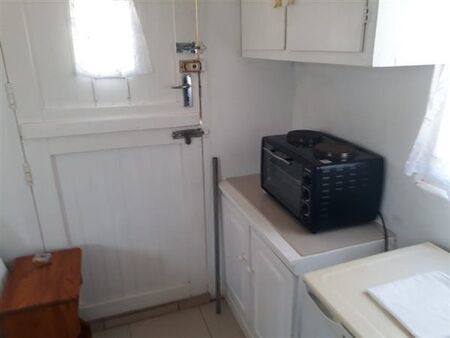 Bachelor apartment in Bluff