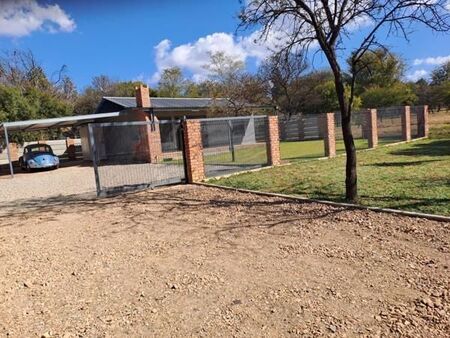 2 Bedroom House in Kameeldrift East