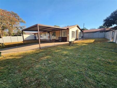 3 Bedroom House in Dorandia