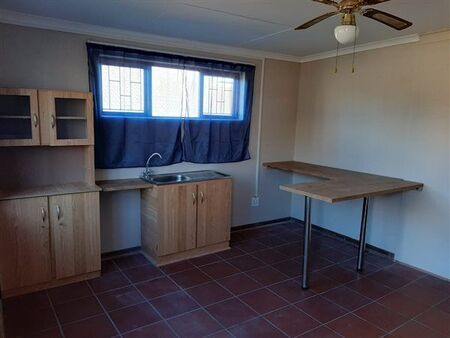 1 Bedroom Flat in Vredenburg