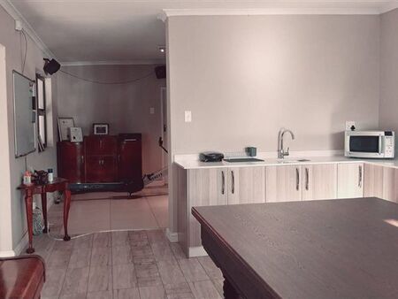 1 Bedroom Apartment in Grassy Park