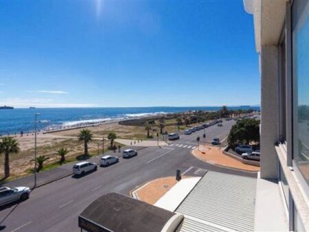 1 Bedroom Apartment in Mouille Point