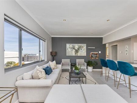 1 Bedroom Apartment in Sea Point
