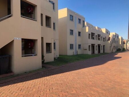1 Bedroom apartment to rent in Weltevreden Park, Roodepoort