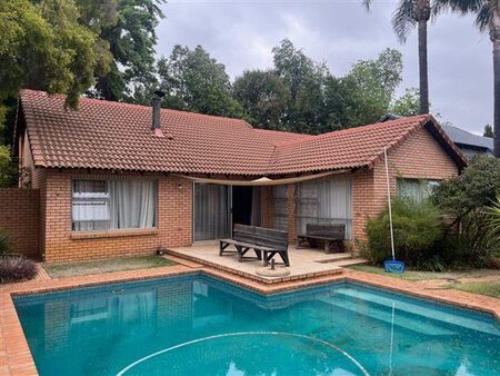 3 Bedroom House in Waterkloof