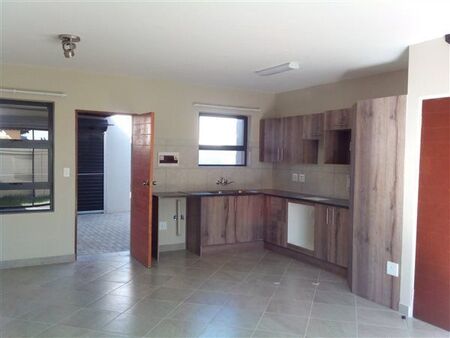 2 Bedroom Duplex in Heatherview