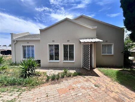 3 Bedroom House in Buccleuch