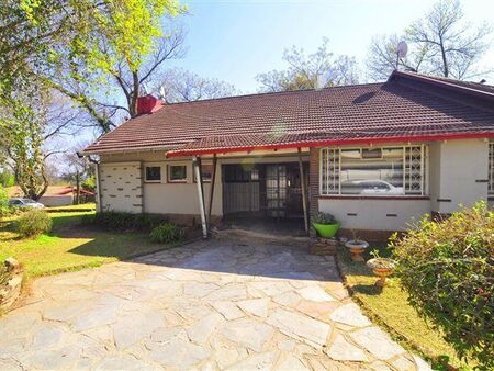 4 Bedroom House in Bramley