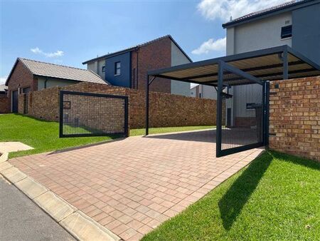 4 Bedroom House in Nietgedacht Ah