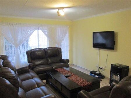 2 Bedroom Apartment in Sundowner