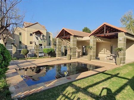 2 Bedroom Apartment in Fourways