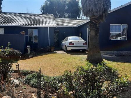 3 Bedroom House in Dalpark