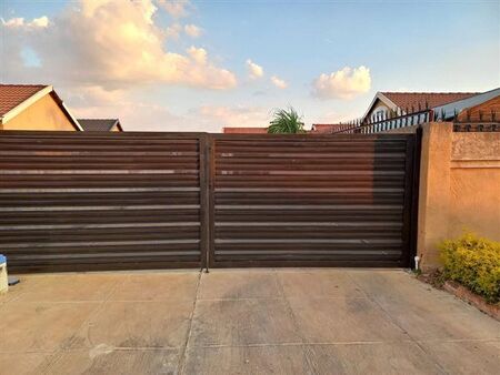 3 Bedroom House in Windmill Park