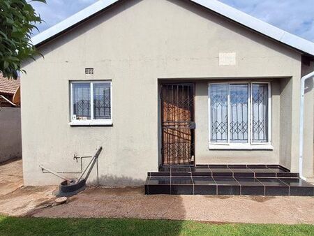 3 Bedroom House in Dawnpark