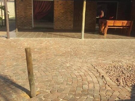 2 Bedroom Apartment in Ravenswood