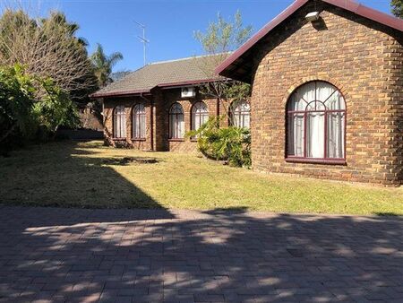 3 Bedroom House in Rooihuiskraal