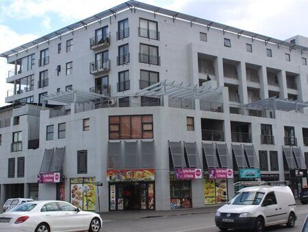 1 Bedroom Apartment in Three Anchor Bay