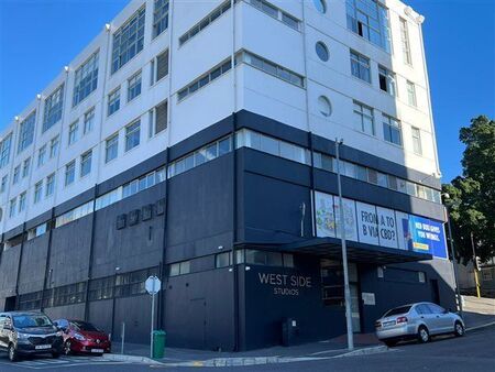Studio apartment in Foreshore