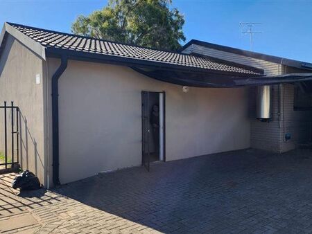 2 Bedroom Apartment in Carters Glen