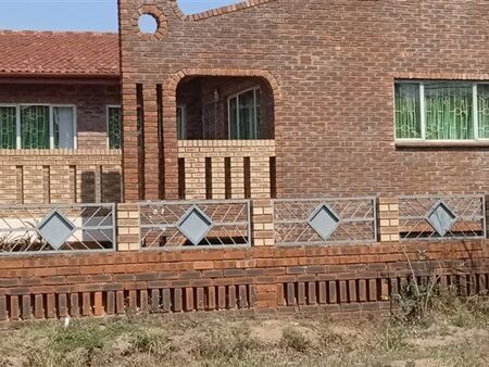 2 Bedroom House in Shallcross