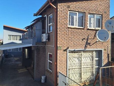 3 Bedroom House in Chatsworth Central