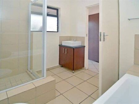 2 Bedroom Apartment in Grobler Park