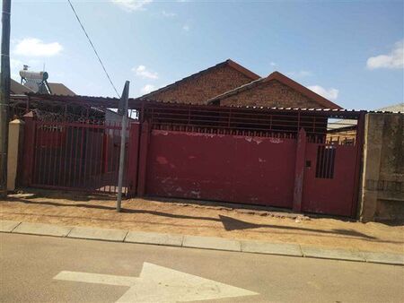 2 Bedroom House in Soshanguve