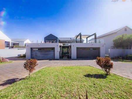 3 Bedroom House in The Hills