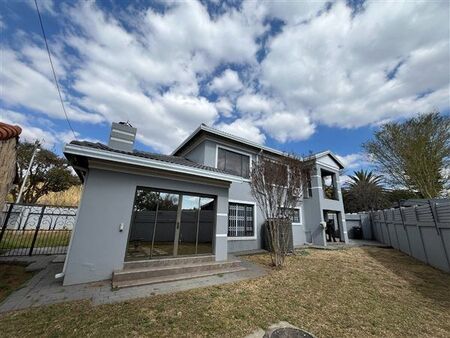 3 Bedroom House in Constantia Park