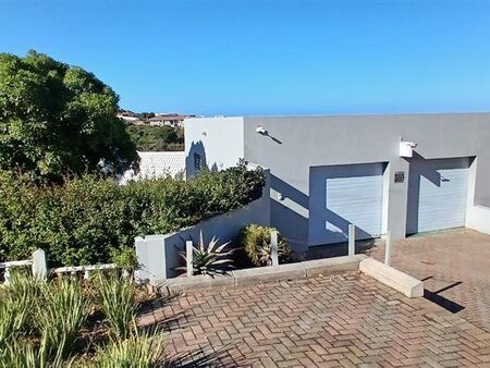 3 Bedroom House in Dana Bay