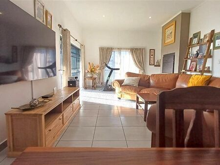 3 Bedroom House in Hartenbos Heuwels