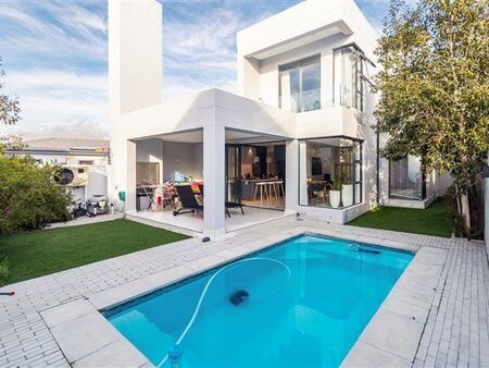 3 Bedroom House in Sandown